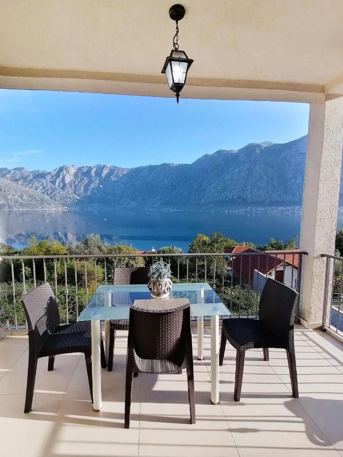 Bay Of Kotor View Apartment With Pool Prčanj Exterior foto